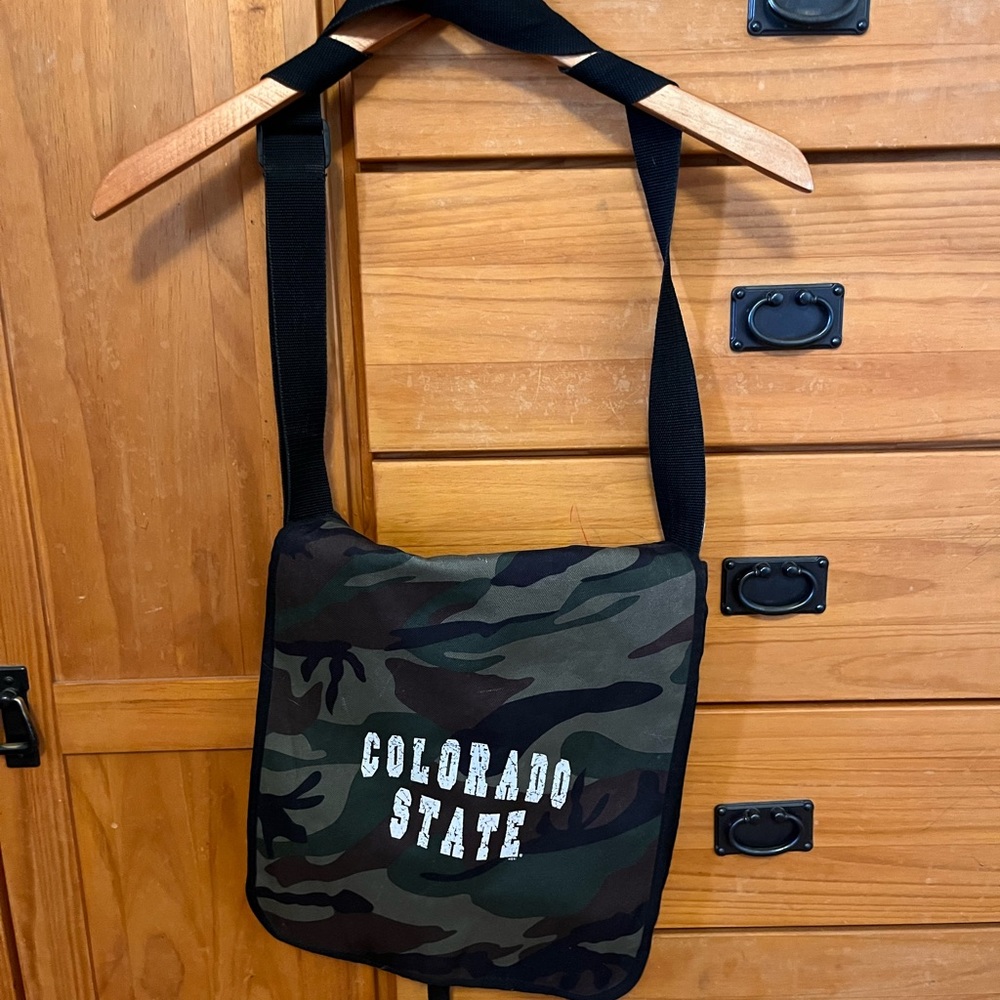 Crossbody bag